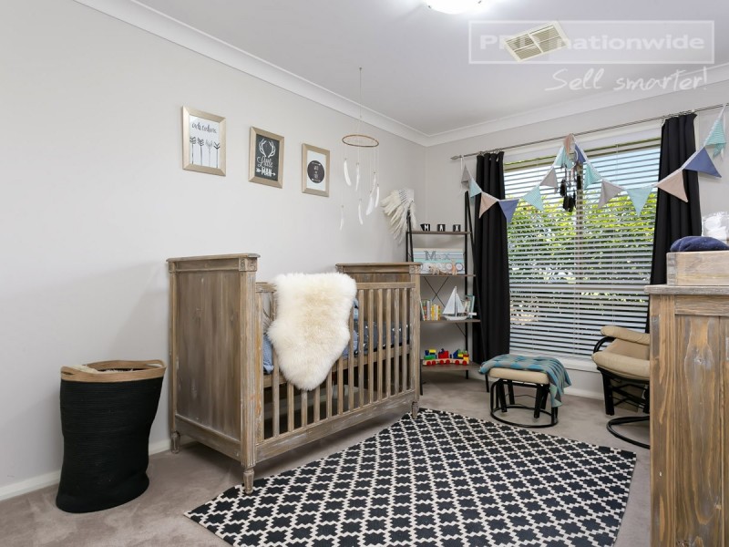 2 Evatt Street, Lloyd NSW 2650