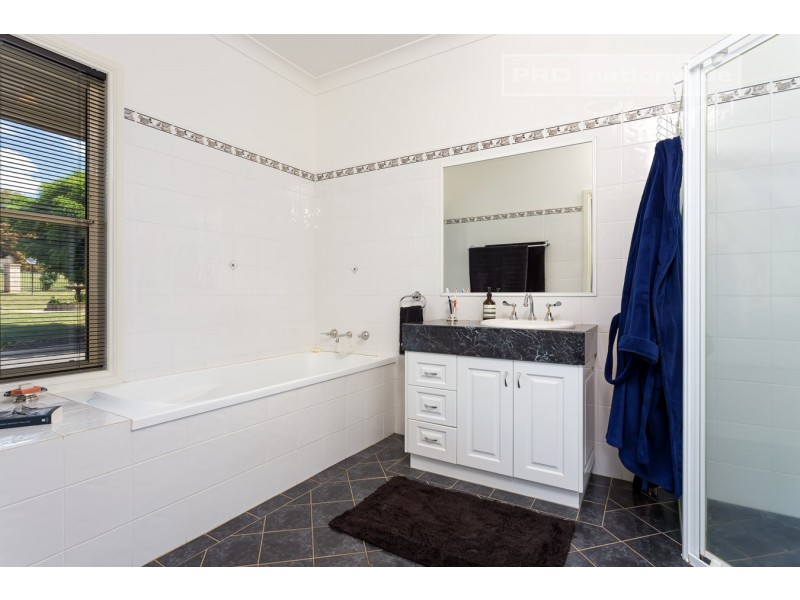 24 Lilli Pilli Place, Springvale NSW 2650