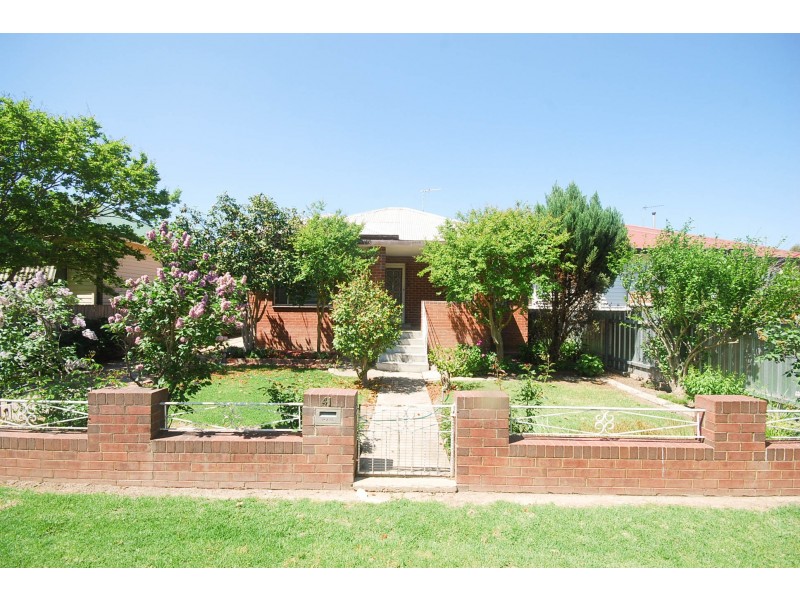 41 Mason Street, Wagga Wagga NSW 2650