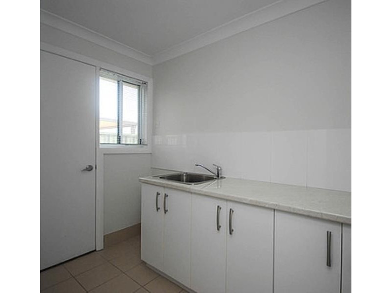 12 Hazelwood Drive, Forest Hill NSW 2651