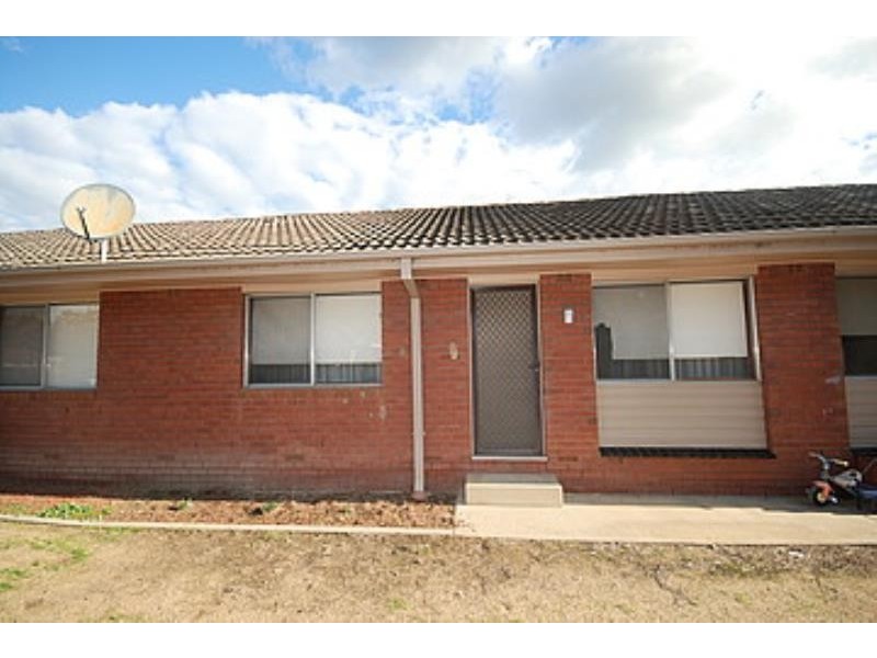 3/3 Higgins Avenue, Wagga Wagga NSW 2650