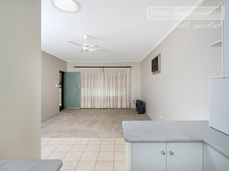 1/5 Karen Street, Tolland NSW 2650