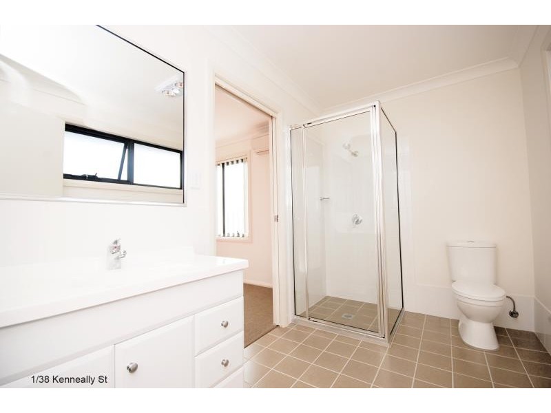 9/38 Kenneally Street, Kooringal NSW 2650