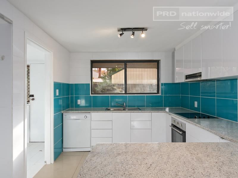 1/12 Salmon Street, Wagga Wagga NSW 2650