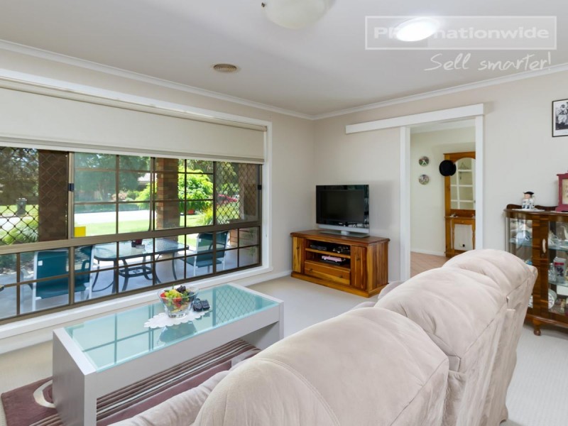 14 Vanda Street, Lake Albert NSW 2650