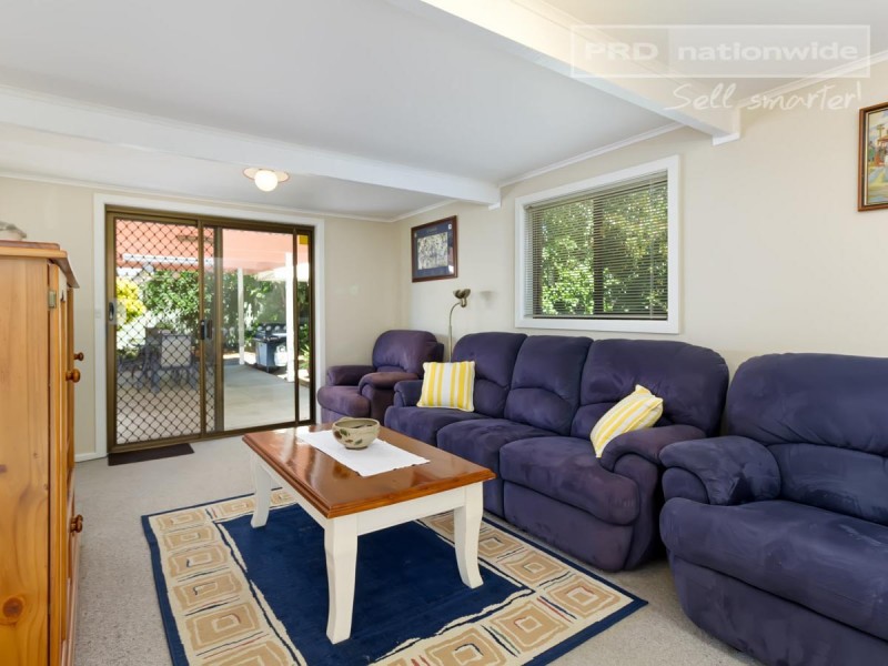 14 Vanda Street, Lake Albert NSW 2650