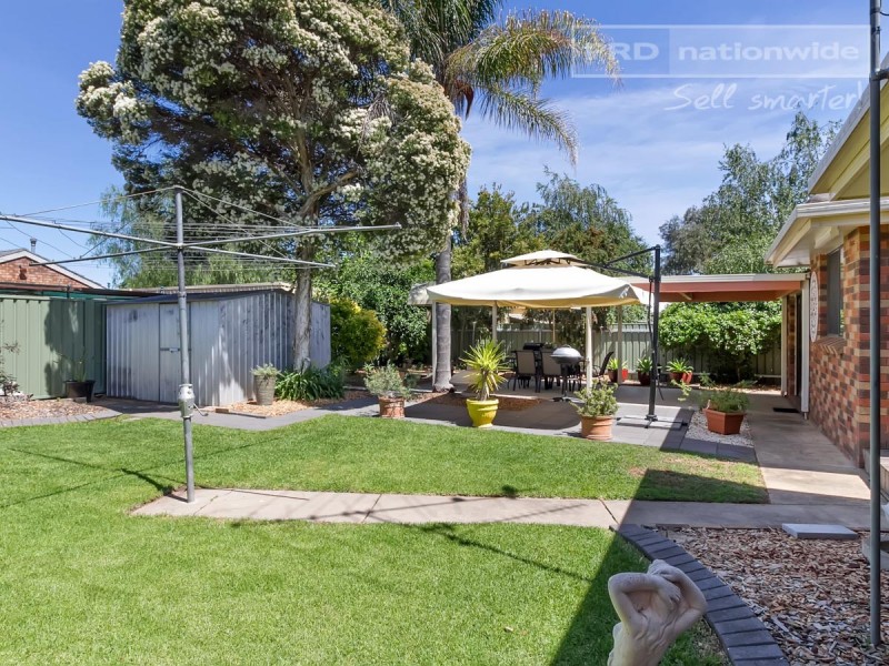 14 Vanda Street, Lake Albert NSW 2650