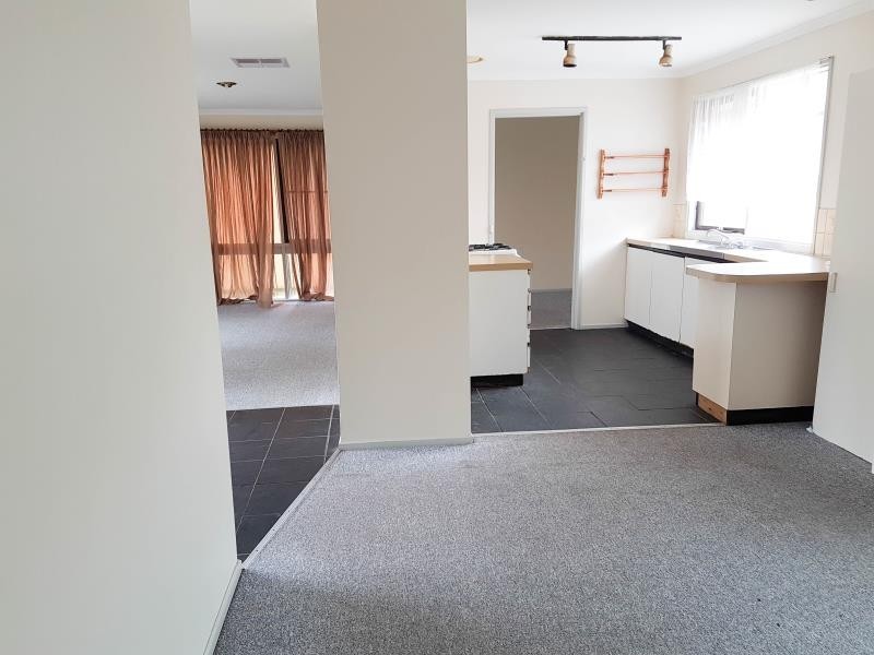 3 Pugsley Avenue, Estella NSW 2650