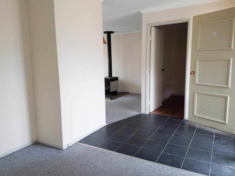 3 Pugsley Avenue, Estella NSW 2650