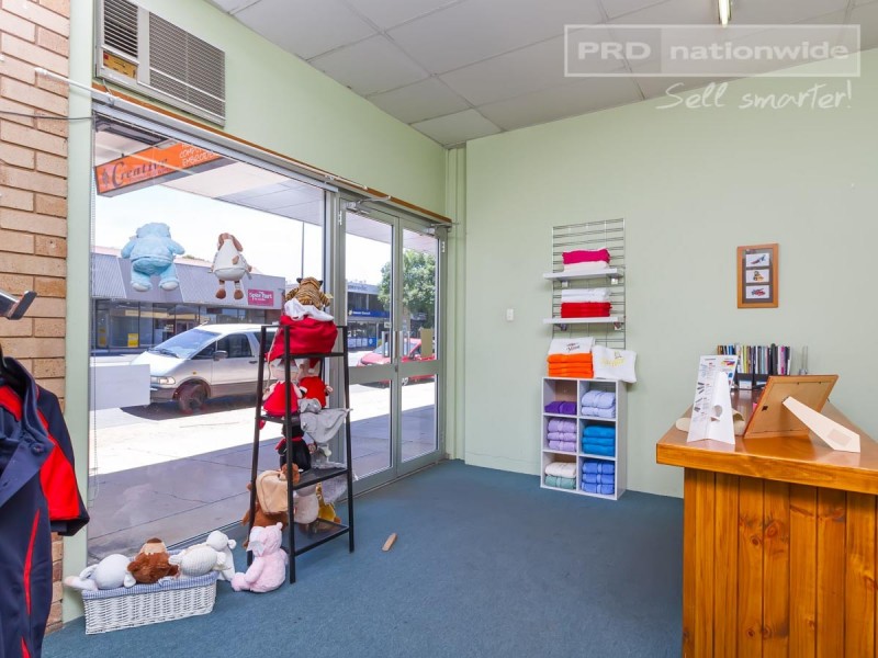 40 Tompson Street, Wagga Wagga NSW 2650