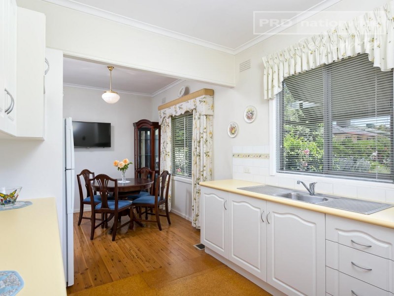 42 Plumpton Road, Kooringal NSW 2650