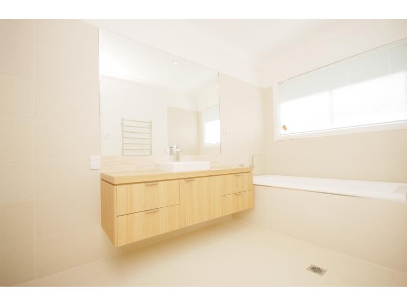 4/9 Clarence Place, Tatton NSW 2650