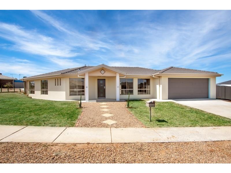 50 Barrima Drive, Glenfield Park NSW 2650