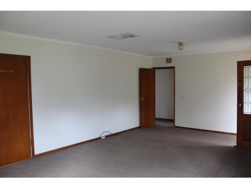 40 Gilmore Avenue, Mount Austin NSW 2650