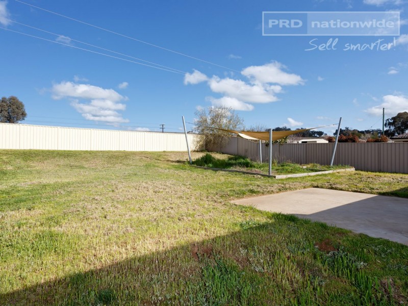 60 Grinton Avenue, Ashmont NSW 2650