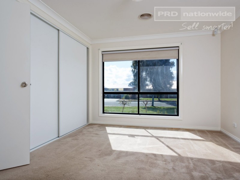 60 Grinton Avenue, Ashmont NSW 2650