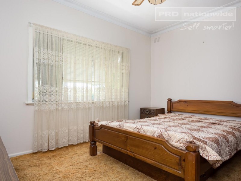 37 Beltana Avenue, Mount Austin NSW 2650