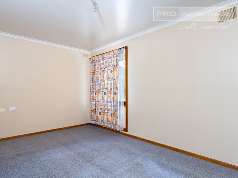 161 Raye Street, Tolland NSW 2650