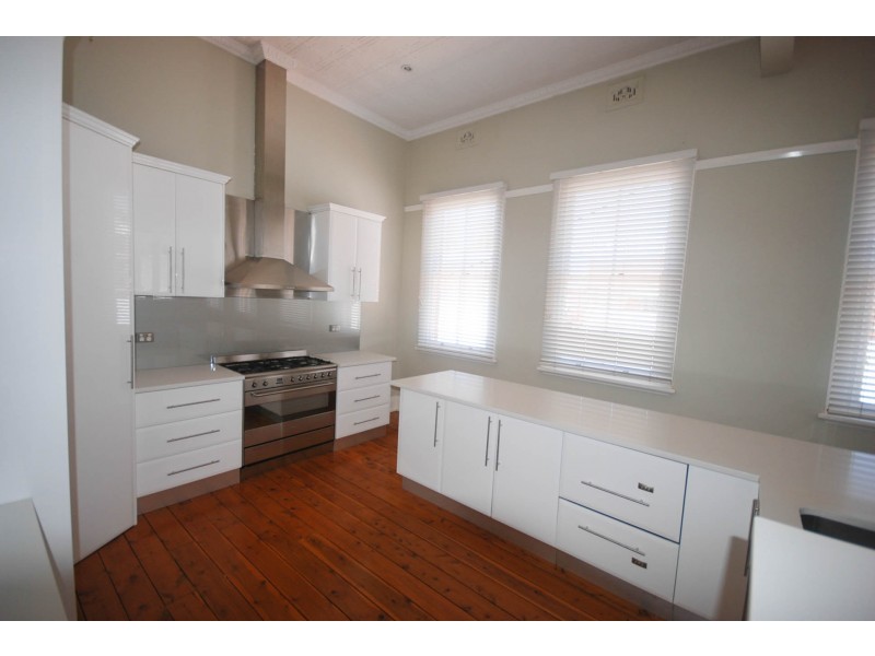 2/30 Fitzmaurice Street, Wagga Wagga NSW 2650