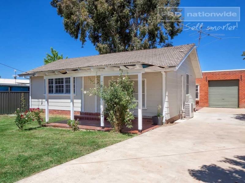 20 Menzies Avenue, Kooringal NSW 2650