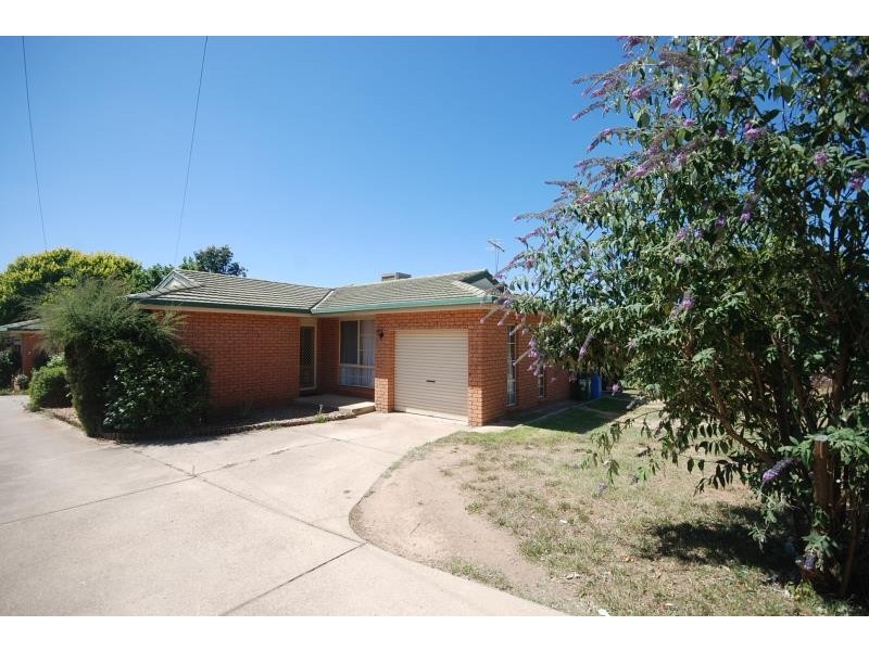 2/19 Horsley Street, Wagga Wagga NSW 2650
