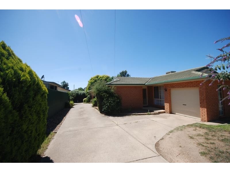 2/19 Horsley Street, Wagga Wagga NSW 2650