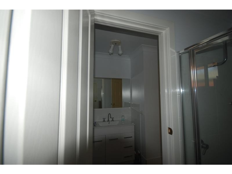 2/19 Horsley Street, Wagga Wagga NSW 2650