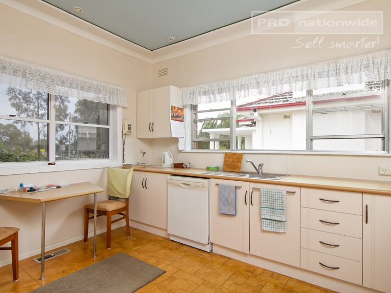 153 Bourke Street, Mount Austin NSW 2650