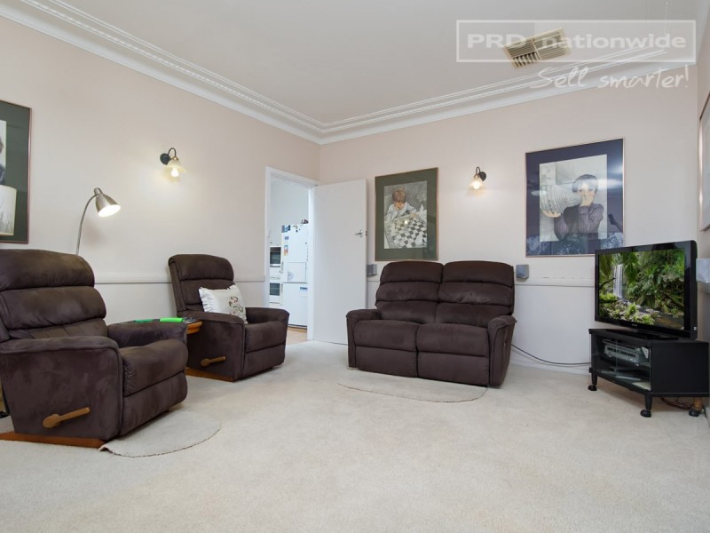 153 Bourke Street, Mount Austin NSW 2650