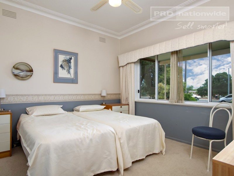 153 Bourke Street, Mount Austin NSW 2650