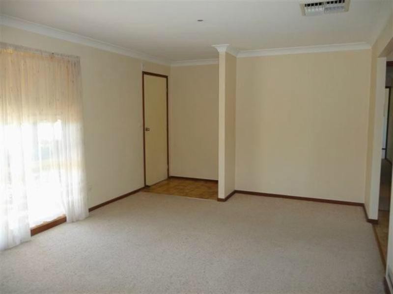 48 Pugsley Avenue, Estella NSW 2650