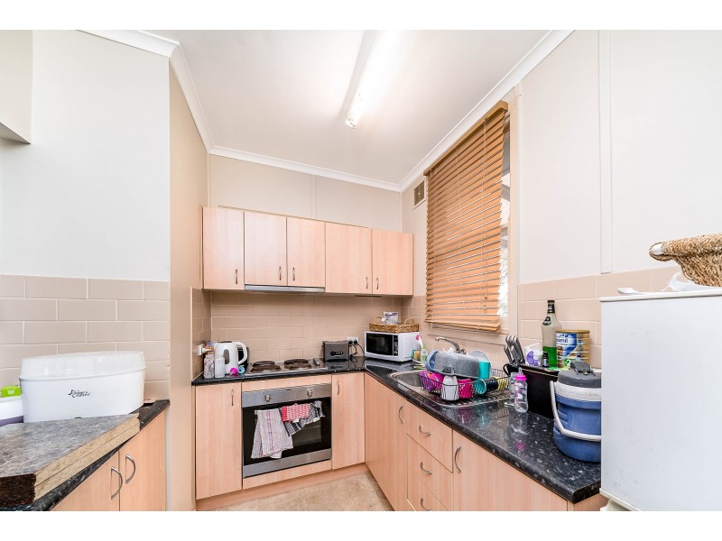 7 Scherger Place, Mount Austin NSW 2650