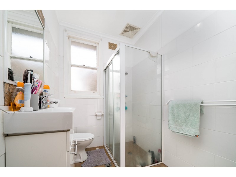 7 Scherger Place, Mount Austin NSW 2650