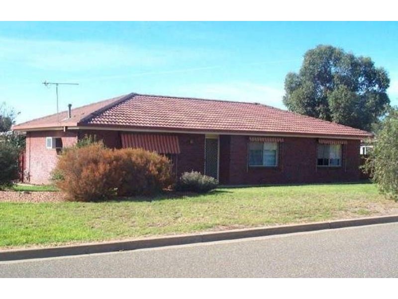 16 Matherson Place, Estella NSW 2650