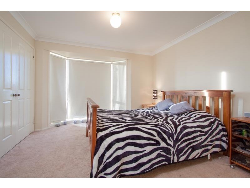 14 Kaldari Crescent, Glenfield Park NSW 2650