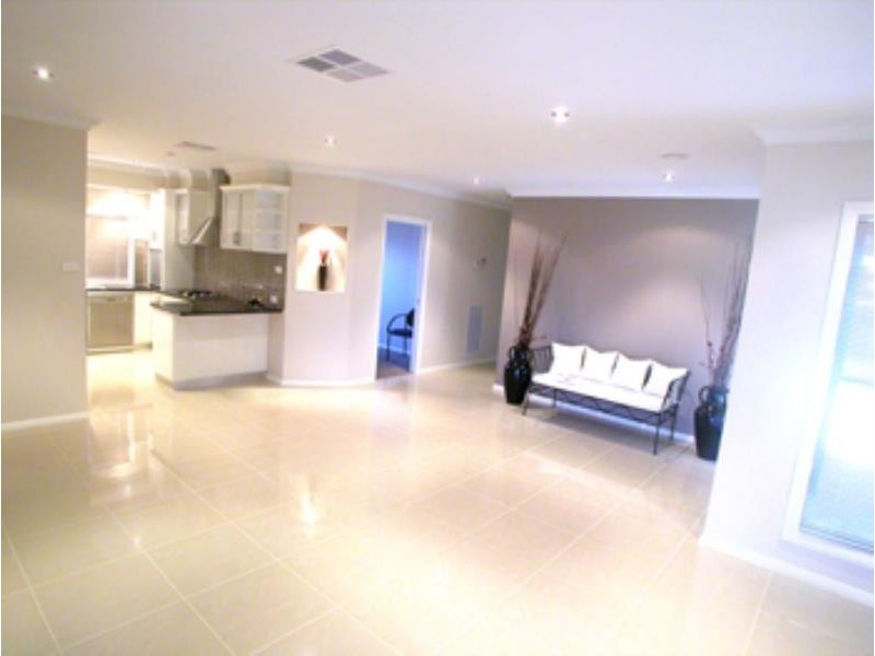 3 Yoogali Street, Glenfield Park NSW 2650