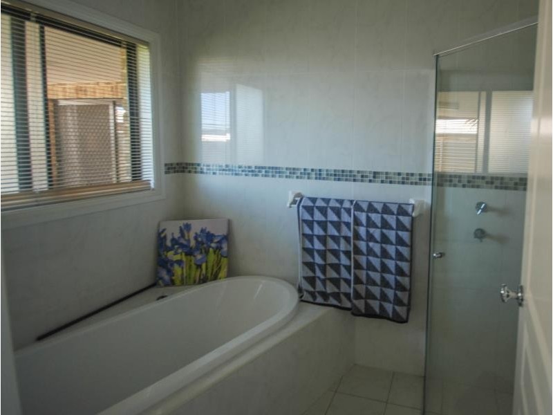 3 Yoogali Street, Glenfield Park NSW 2650