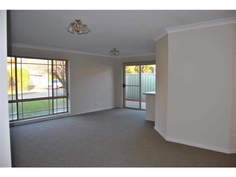 5/34 Lonergan Place, Wagga Wagga NSW 2650