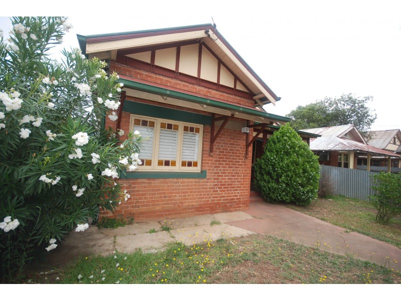 208 Edward Street, Wagga Wagga NSW 2650