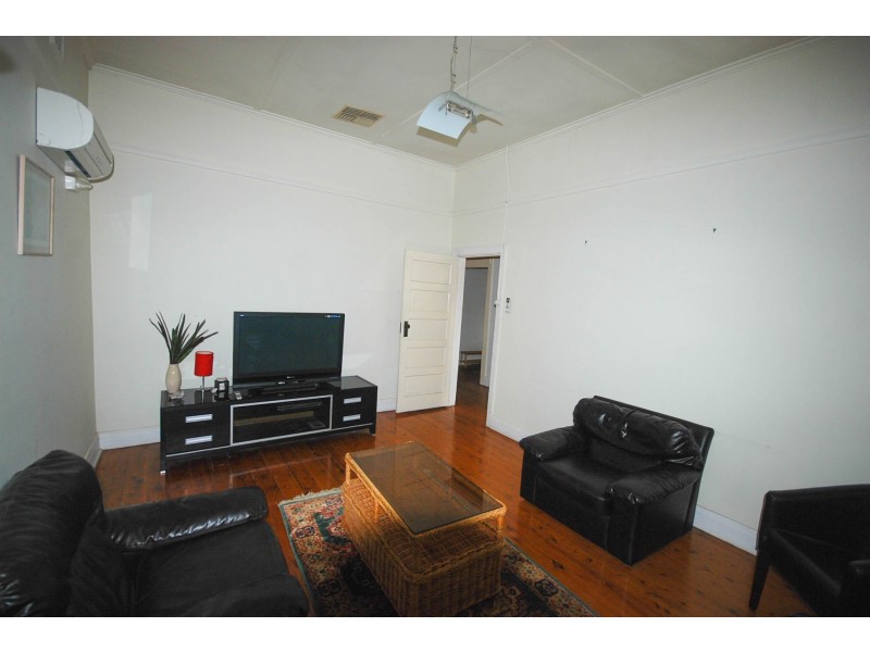 208 Edward Street, Wagga Wagga NSW 2650