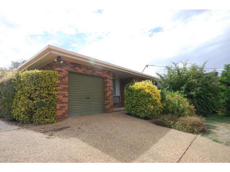 1/36 Kenneally Street, Kooringal NSW 2650