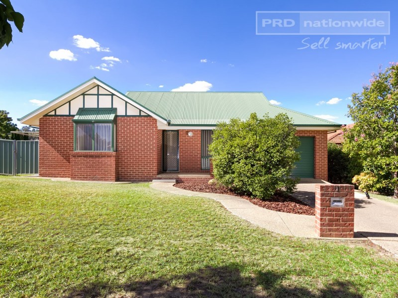 1/1 Lachlan Place, Tatton NSW 2650