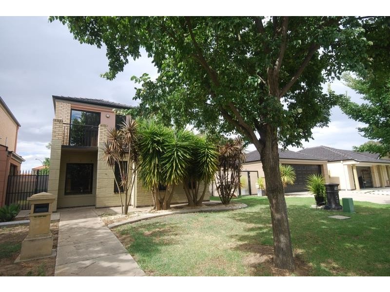 14 Galing Place, Wagga Wagga NSW 2650