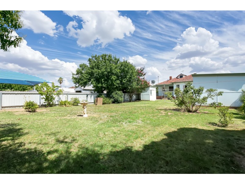 25 Darlow Street, Wagga Wagga NSW 2650
