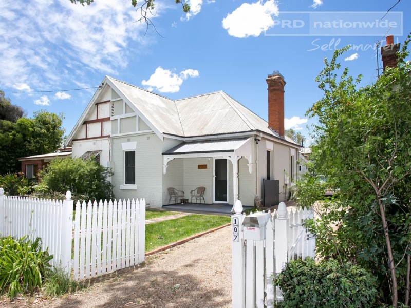 107 Tompson Street, Wagga Wagga NSW 2650