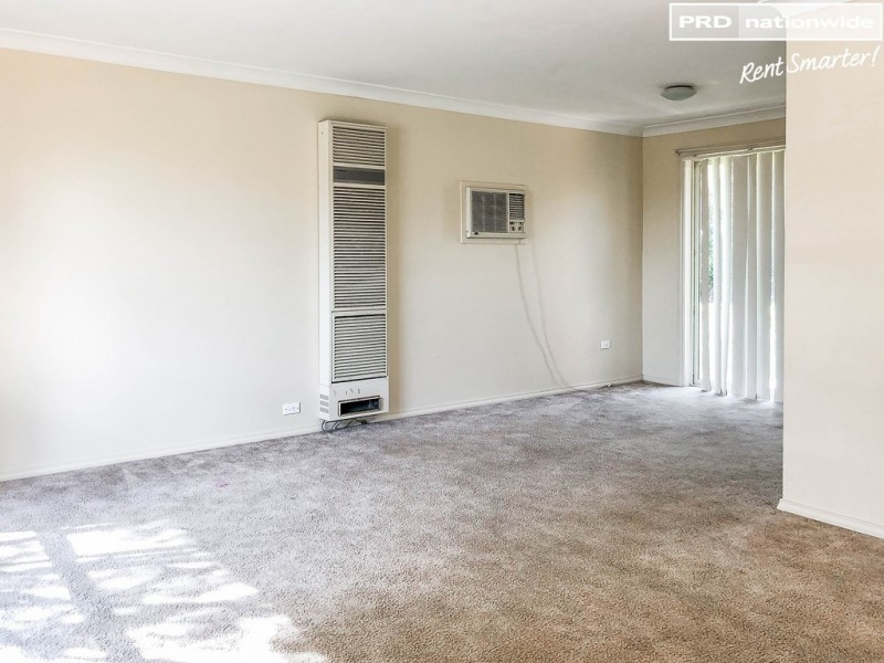 107 Undurra Drive, Glenfield Park NSW 2650