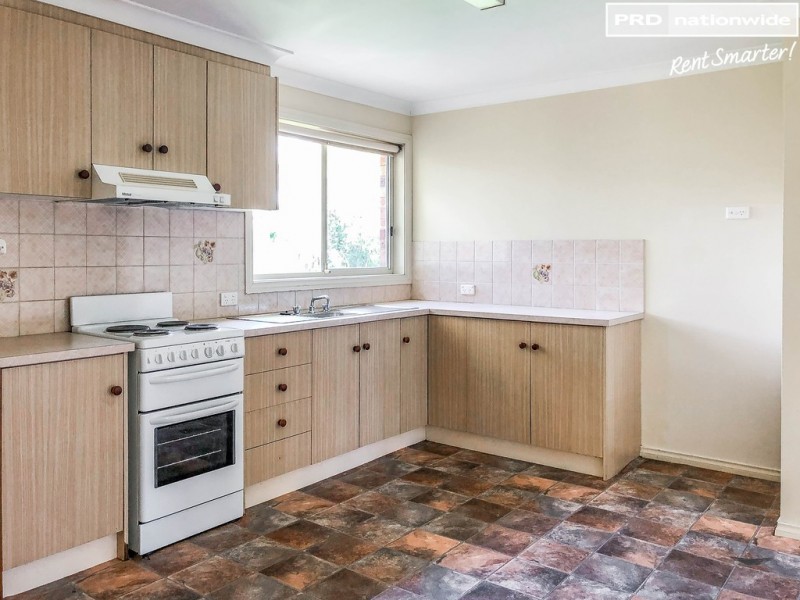 107 Undurra Drive, Glenfield Park NSW 2650