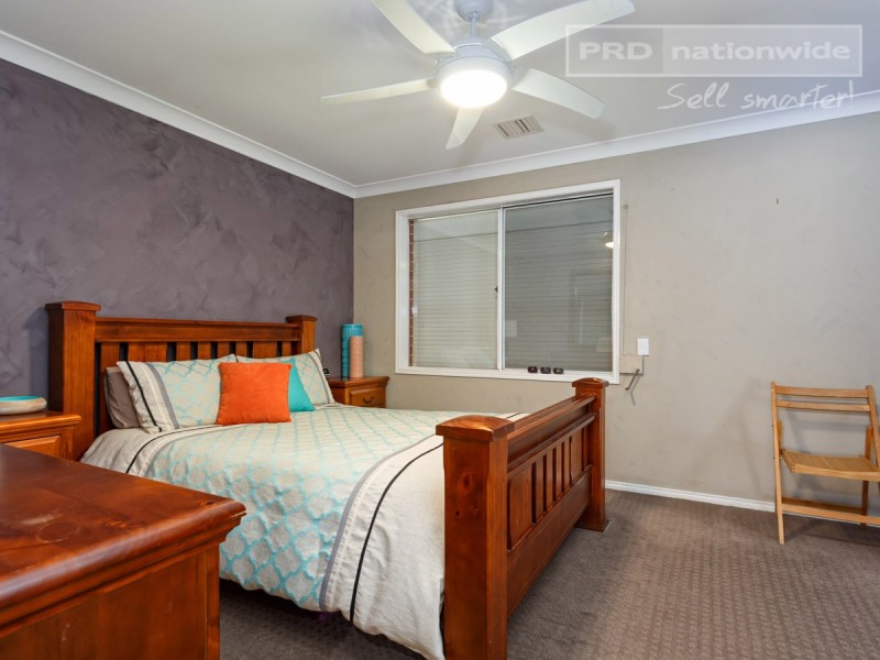 80 Veale Street, Ashmont NSW 2650