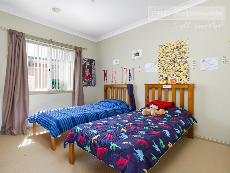 102 Yentoo Drive, Glenfield Park NSW 2650