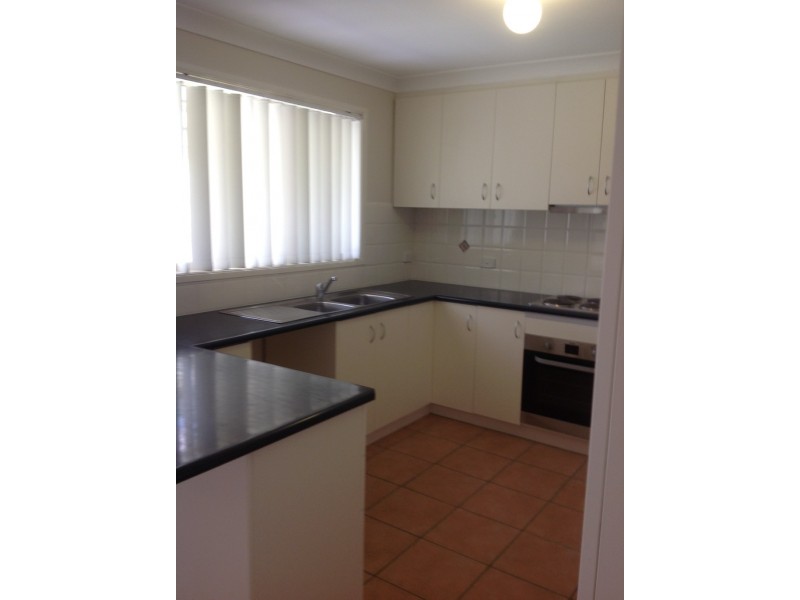 61 Veale St, Wagga Wagga NSW 2650